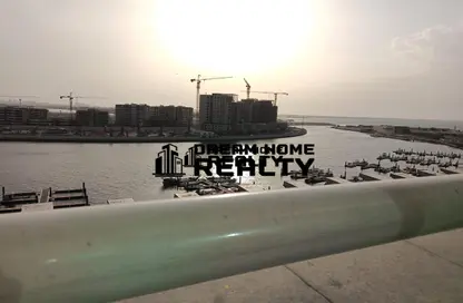 Apartment - 2 Bedrooms - 4 Bathrooms for rent in Al Khan Corniche - Al Khan - Sharjah