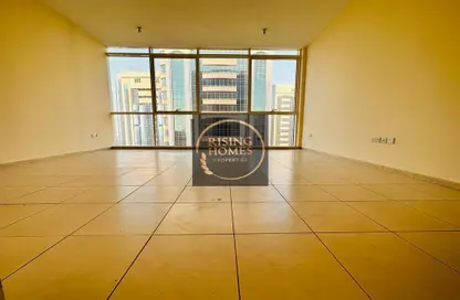 Empty Room image for: Apartment - 2 Bedrooms - 2 Bathrooms for rent in Bahkeet Tower - Tourist Club Area - Abu Dhabi, Image 1