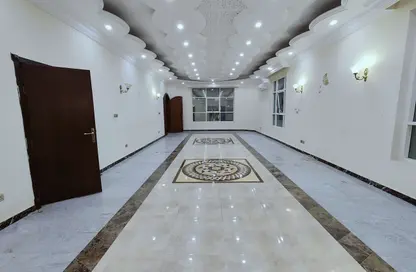 فيلا - 5 غرف نوم - 7 حمامات للايجار في مركز محمد بن زايد - مدينة محمد بن زايد - أبوظبي