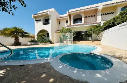 Villa - 5 Bedrooms - 6 Bathrooms for rent in Jumeirah 2 Villas - Jumeirah 2 - Jumeirah - Dubai