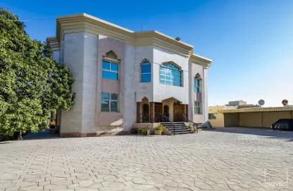 Villa - 7+ Bedrooms - 7+ Bathrooms for rent in Muwafja - Wasit - Sharjah