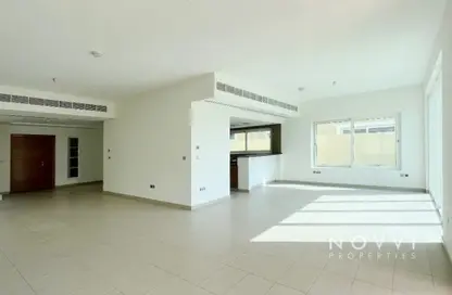 Villa - 4 Bedrooms - 4 Bathrooms for rent in Legacy Nova Villas - Jumeirah Park - Dubai
