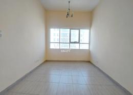 Empty Room image for: Apartment - 2 bedrooms - 2 bathrooms for rent in Al Rund Tower - Al Khan Lagoon - Al Khan - Sharjah, Image 1