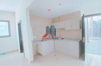 Apartment - Studio - 1 Bathroom for rent in Hajar Building - Muwaileh Commercial - Sharjah