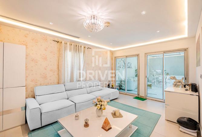 15611207 - Property Image 2