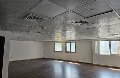 Office Space - Studio - 1 Bathroom for rent in Sheikha Noor Tower - Barsha Heights (Tecom) - Dubai