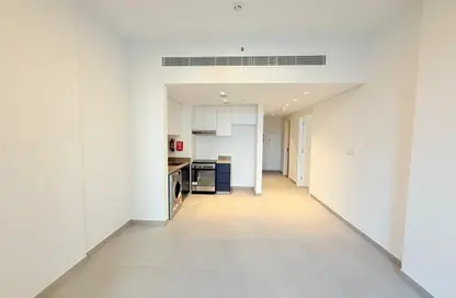 Apartment - 1 Bedroom - 2 Bathrooms for rent in The Link - East Village - Aljada - Sharjah