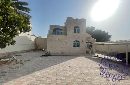 Villa - 4 Bedrooms - 5 Bathrooms for rent in Al Jazzat - Al Riqqa - Sharjah