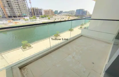 صورة لـ تراس شقة - غرفة نوم - 2 حمامات للايجار في شاطئ الراحة - أبوظبي ، صورة رقم 1