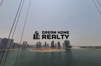 Apartment - 3 Bedrooms - 4 Bathrooms for rent in Al Khan - Sharjah
