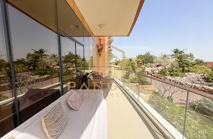 Apartment - 1 Bedroom - 2 Bathrooms for rent in Emerald - Tiara Residences - Palm Jumeirah - Dubai