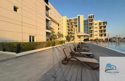 Apartment - Studio - 1 Bathroom for rent in Leonardo Residences - Masdar City - Abu Dhabi