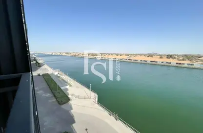 Apartment - 3 Bedrooms - 4 Bathrooms for rent in Waters Edge - Yas Island - Abu Dhabi