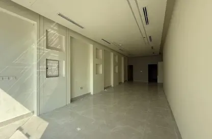 متجر - استوديو للايجار في الخير 3 - السطوة - دبي