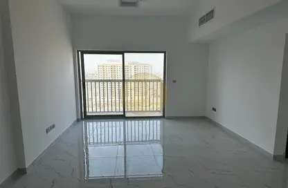 Apartment - 1 Bedroom - 1 Bathroom for sale in Dubai Residence Complex - Dubai
