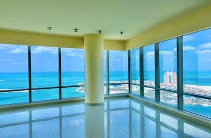 Apartment - 3 Bedrooms - 4 Bathrooms for rent in Nation Towers - Corniche Road - Abu Dhabi