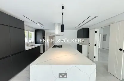 Villa - 5 Bedrooms - 6 Bathrooms for rent in Meadows 9 - Meadows - Dubai