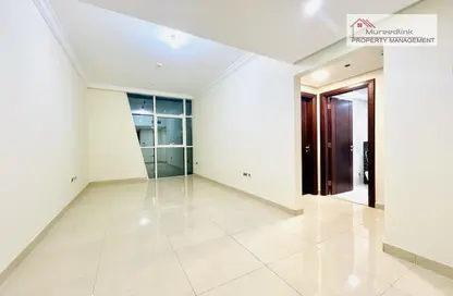 Empty Room image for: Apartment - 1 Bedroom - 1 Bathroom for rent in Tourist Club Area - Abu Dhabi, Image 1