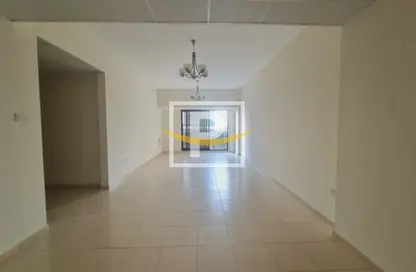 Apartment - 3 Bedrooms - 3 Bathrooms for rent in Sheikh Rashid Building - Sheikh Zayed Road - Dubai