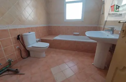 Apartment - Studio - 1 Bathroom for rent in Hadbat Al Zafranah - Muroor Area - Abu Dhabi