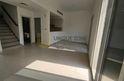 Apartment - 3 Bedrooms - 3 Bathrooms for rent in Arabella Townhouses 3 - Arabella Townhouses - Mudon - Dubai