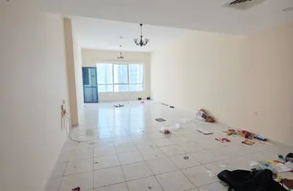 Apartment - 4 Bedrooms - 4 Bathrooms for rent in New Al Taawun Road - Al Taawun - Sharjah