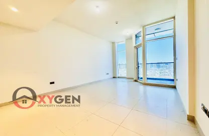 Empty Room image for: Apartment - 2 Bedrooms - 3 Bathrooms for rent in Electra Tower - Electra Street - Abu Dhabi, Image 1