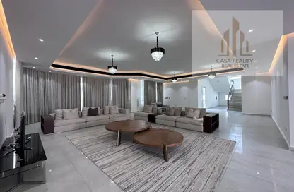 Villa - 4 Bedrooms - 6 Bathrooms for rent in Nad Al Sheba 4 - Nad Al Sheba - Dubai
