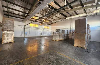 Warehouse - Studio for rent in Ras Al Khor Industrial - Ras Al Khor - Dubai
