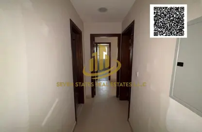 شقة - 2 غرف نوم - 3 حمامات للبيع في قرية الاميرة - الياسمين - عجمان