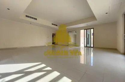 Villa - 3 Bedrooms - 4 Bathrooms for rent in Qattouf Community - Al Raha Gardens - Abu Dhabi