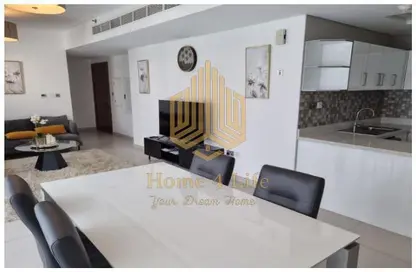 Living / Dining Room image for: Apartment - 2 Bedrooms - 3 Bathrooms for sale in Parkside Residence - Shams Abu Dhabi - Al Reem Island - Abu Dhabi, Image 1