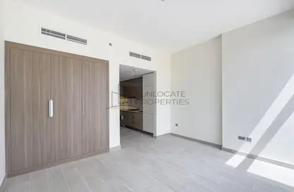Empty Room image for: Apartment - 1 Bathroom for rent in AZIZI Riviera 8 - Meydan One - Meydan - Dubai, Image 1