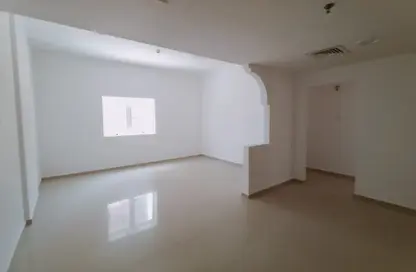 Apartment - 1 Bedroom - 2 Bathrooms for rent in Amna Building - Dubai Silicon Oasis - Dubai