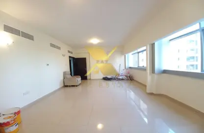 Apartment - 3 Bedrooms - 3 Bathrooms for rent in Areej Tower - Zayed the First Street - Al Khalidiya - Abu Dhabi