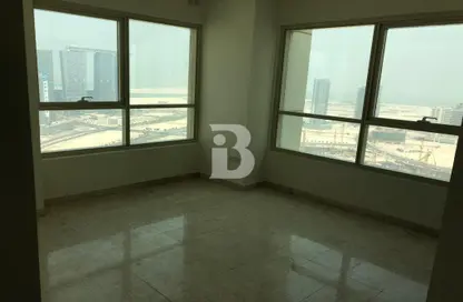 Empty Room image for: Apartment - 3 Bedrooms - 5 Bathrooms for rent in Marina Heights - Marina Square - Al Reem Island - Abu Dhabi, Image 1