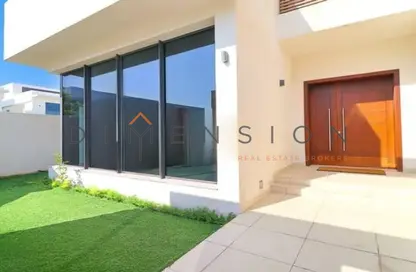 Villa - 5 Bedrooms - 6 Bathrooms for sale in West Yas - Yas Island - Abu Dhabi