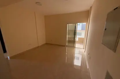 شقة - 2 غرف نوم - 2 حمامات للايجار في مساكن كورنيش عجمان - طريق كورنيش عجمان - عجمان شقة - 2 غرف نوم - 2 حمامات للايجار في مساكن كورنيش عجمان - طريق كورنيش عجمان - عجمان