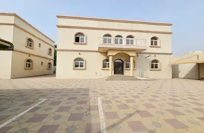Villa - 7+ Bedrooms - 6 Bathrooms for rent in Al Jazzat - Al Riqqa - Sharjah