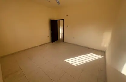 Apartment - 1 Bedroom - 1 Bathroom for rent in Corniche Tower - Ajman Corniche Road - Ajman