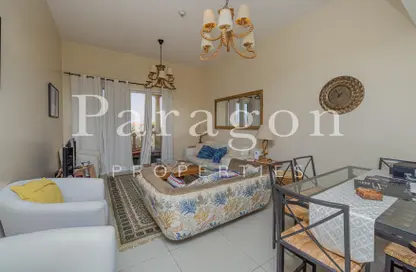 شقة - 2 غرف نوم - 3 حمامات للايجار في رويال بريز 2 - رويال بريز - قرية الحمرا - رأس الخيمة