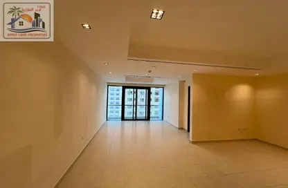 Apartment - 2 Bedrooms - 3 Bathrooms for rent in Al Khan Lagoon - Al Khan - Sharjah