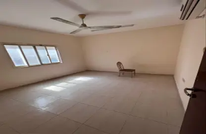 Empty Room image for: Apartment - 1 Bathroom for rent in Al Rumaila - Ajman, Image 1