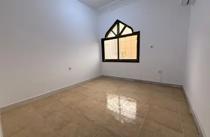 Apartment - 1 Bedroom - 1 Bathroom for rent in Al Karamah - Abu Dhabi