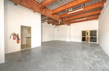 Warehouse - Studio for rent in Phase 2 - Dubai Investment Park (DIP) - Dubai