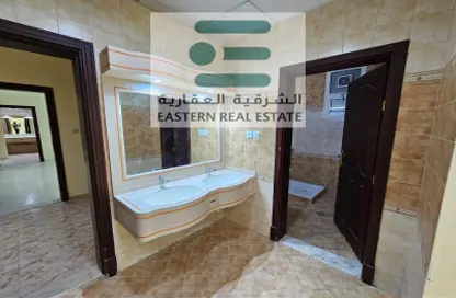 فيلا - 3 غرف نوم - 5 حمامات للايجار في مدينة شخبوط - أبوظبي