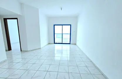 Apartment - 2 Bedrooms - 2 Bathrooms for rent in Dar Al Majaz - Jamal Abdul Nasser Street - Al Majaz - Sharjah