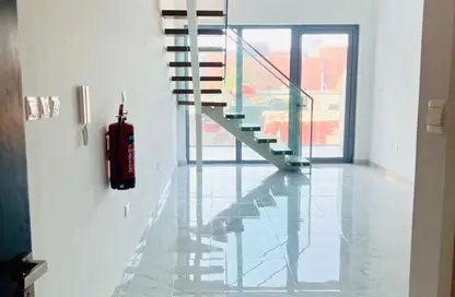 Townhouse - 2 Bedrooms - 2 Bathrooms for rent in Oasis 2 - Oasis Residences - Masdar City - Abu Dhabi