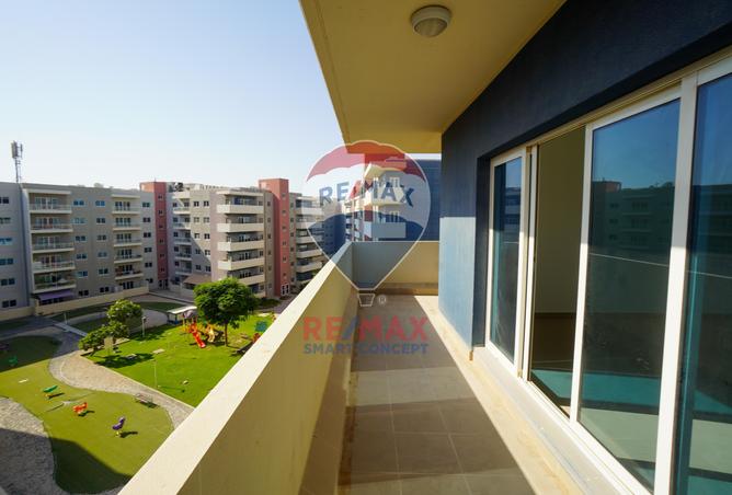 Apartment - 3 Bedrooms - 4 Bathrooms for sale in Tower 11 - Al Reef Downtown - Al Reef - Abu Dhabi