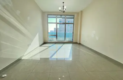 شقة - 2 غرف نوم - 3 حمامات للايجار في بناية بلو 3 - النهدة 2 - النهدة - دبي - دبي